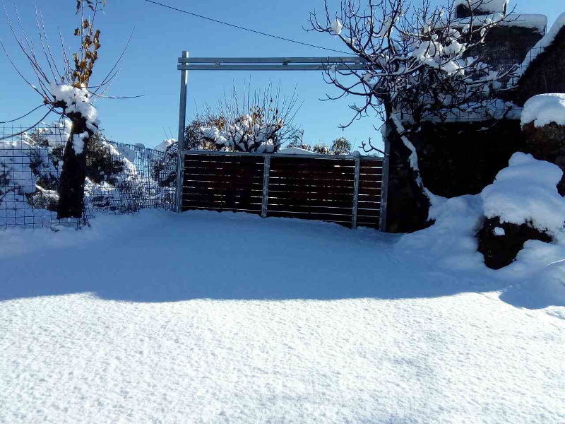 Снег в Агиос Георгиос