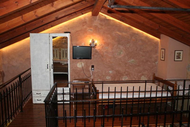 Каменный дом Elia Traditional Stone House в Агиос Георгиос (обл. Ханья, западный Крит)