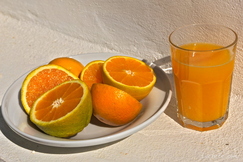 Свежевыжатый апельсиновый сок (апельсиновый фреш). Крит