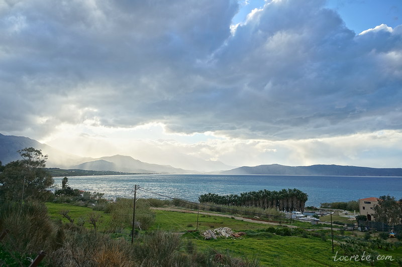 По дороге на запад острова Крит