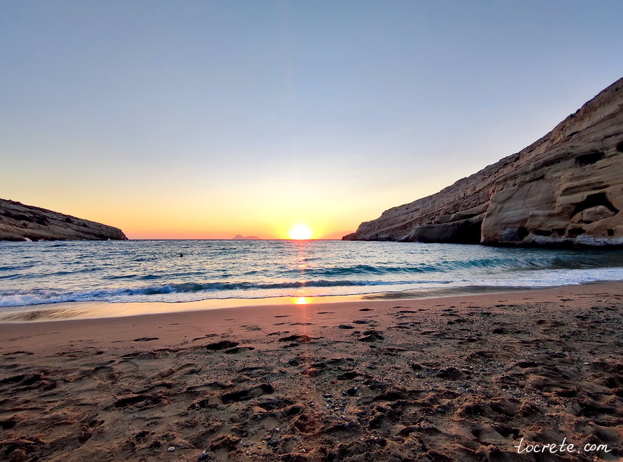 Закат на острове Крит. Матала в августе