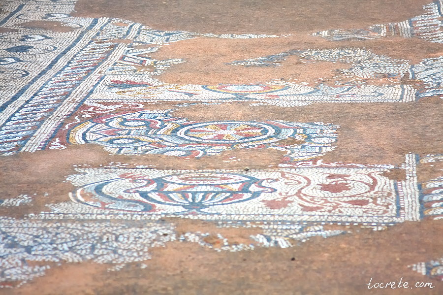 Мозаичный пол в раннехристианской базилике. Альмирида, Крит