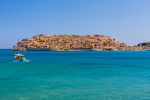 Спиналонга — один из самых посещаемых островов Крита