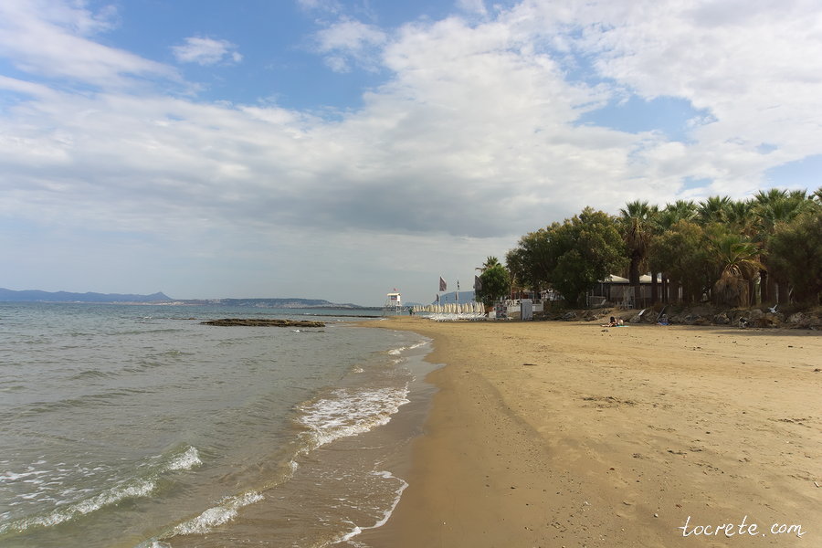 Пляж Агия Марина осенью. 11 октября 2019. Греция, Крит