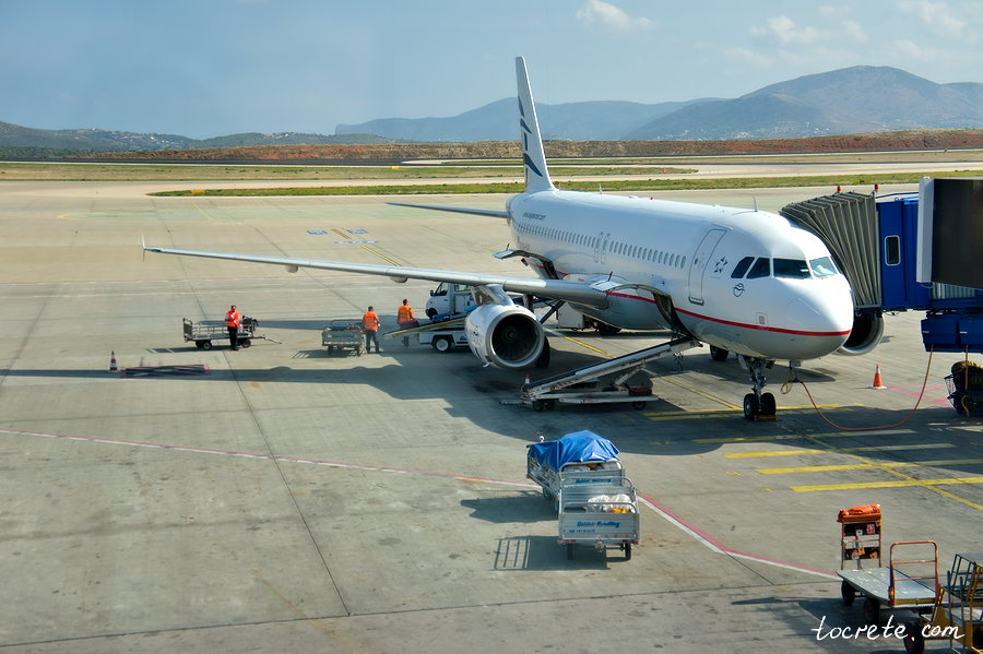 Аэропорт Элефтериос Венизелос в Афинах. Октябрь 2014