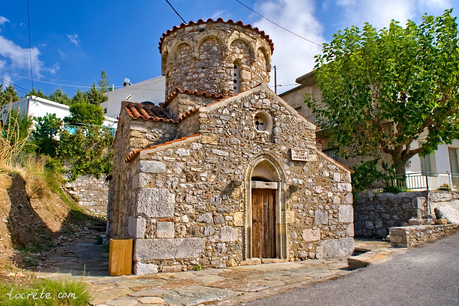 Церкви на Крите. Деревня Аксос