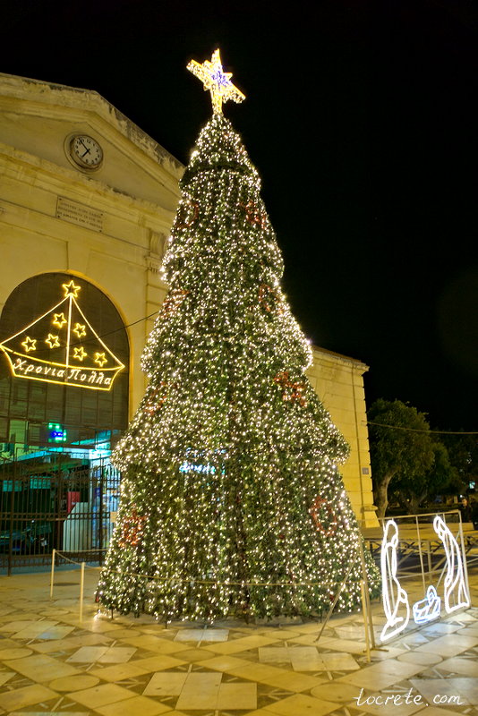 Рождественская ёлка в Ханье. Декабрь 2018