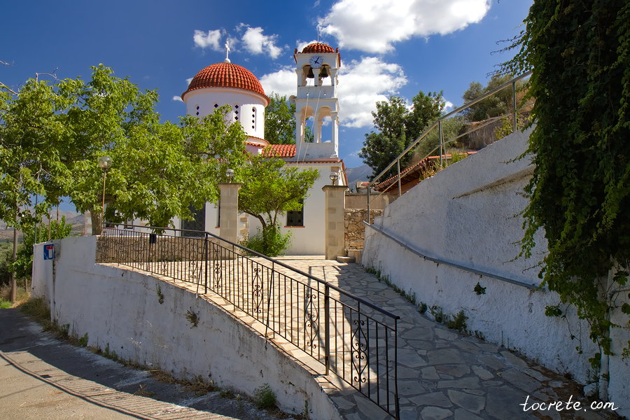 Деревня Пэдохори. Западный Крит. Июнь 2019