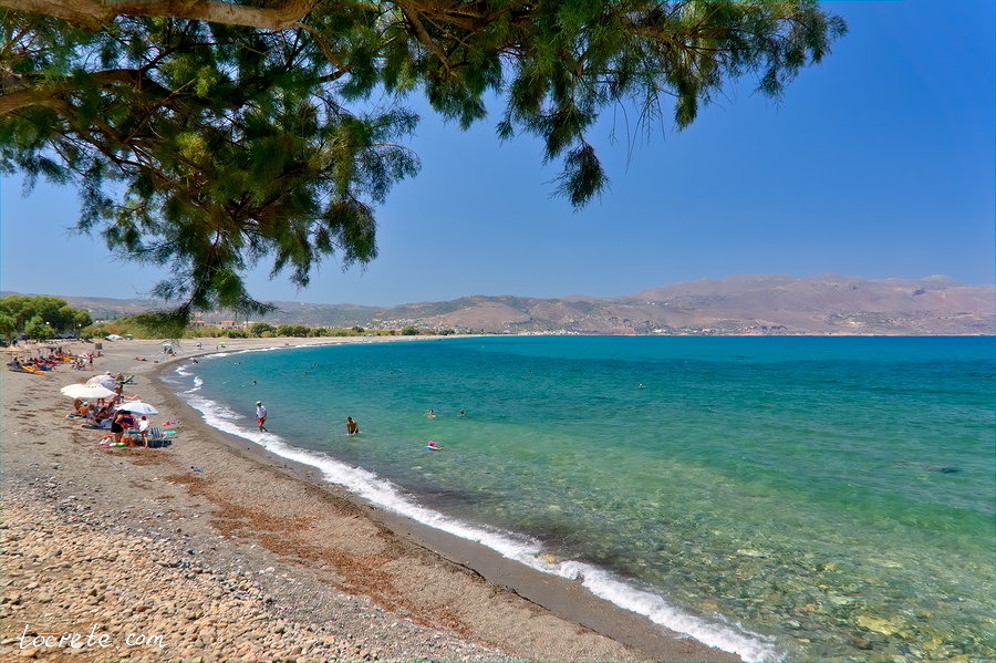 Пляж Тавронитис