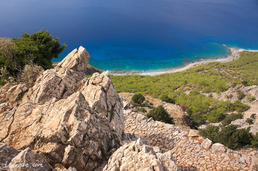 Селуда. Тропа на пляж Агиос Павлос. Греция, остров Крит