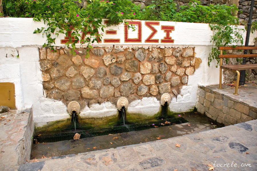 Деревня Аксос на острове Крит