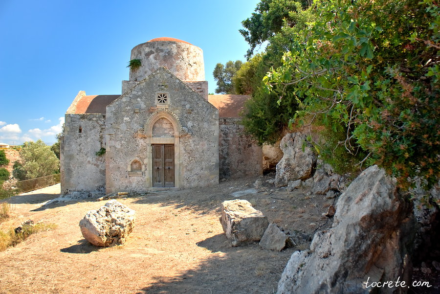 Храм Благовещения Пресвятой Богородицы в деревне Принос на Крите