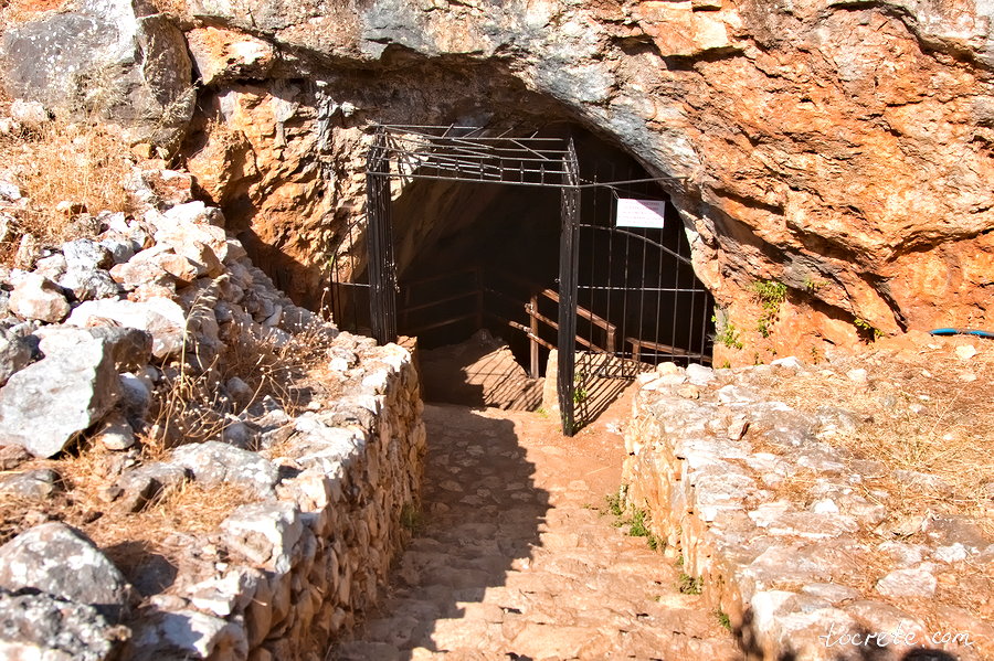 Вход в пещеру Мелидони