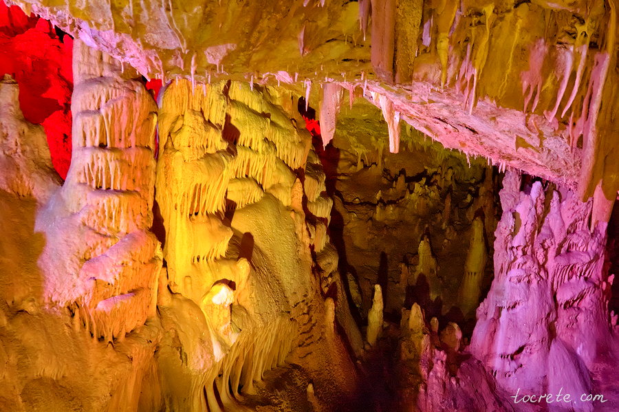 Пещера Сфендони на острове Крит рядом с деревней Зоньяна