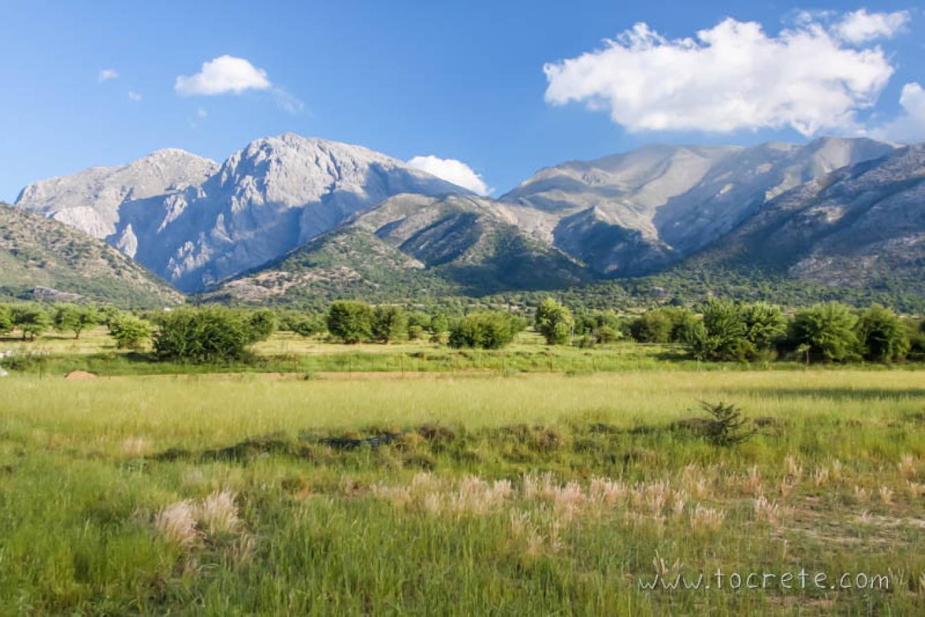 Плато и деревня Омалос