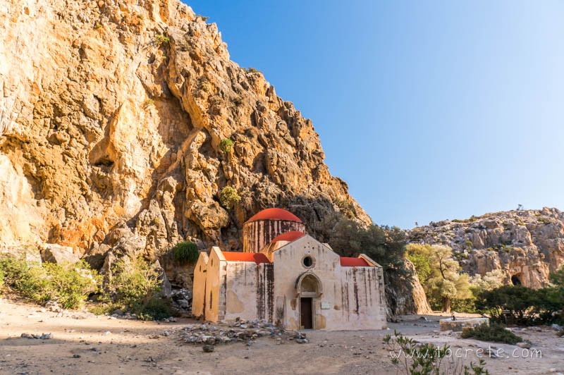 Ущелье Агиофаранго (Αγιοφάραγγο, Agiofarango) Ущелье Агиофаранго (Αγιοφάραγγο, Agiofarango)
