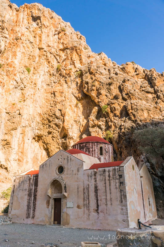 Ущелье Агиофаранго (Αγιοφάραγγο, Agiofarango) Ущелье Агиофаранго (Αγιοφάραγγο, Agiofarango)