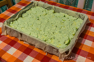 Критский пирог с кабачками и картофелем
