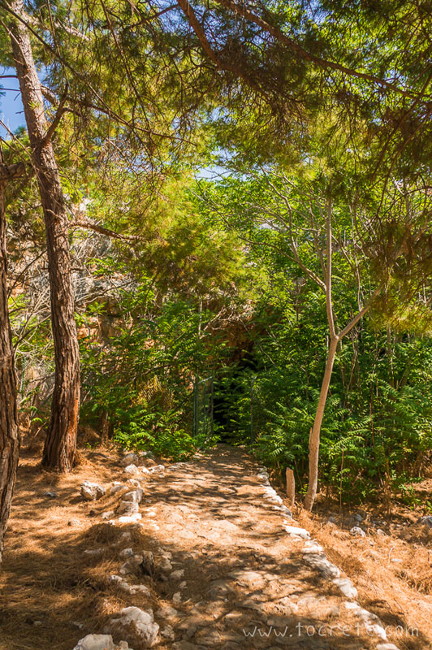 Пещера Святой Параскевы (Агия Параскеви, Αγίας Παρασκευής, Agia Paraskevi) Пещера Святой Параскевы (Агия Параскеви, Αγίας Παρασκευής, Agia Paraskevi)