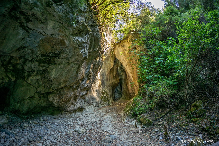 Ущелье Саракина в Мескле (Sarakina Gorge in Meskla)