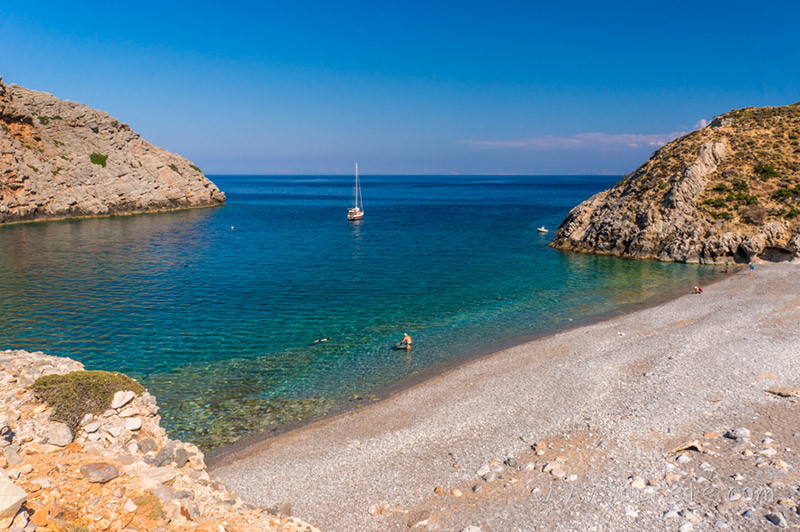 Бухта Меньес (Menies Bay) Бухта Меньес (Menies Bay)