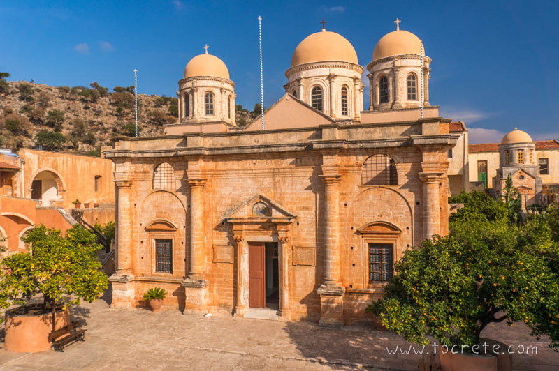 Монастырь Агия Триада Дзагоролон (Монастырь Святой Троицы, Agia Triada Monastery)