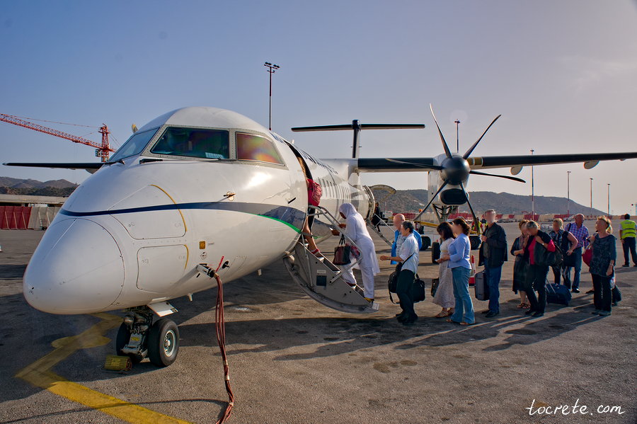 Bombardier Dash 8 Q400 на Крите Bombardier Dash 8 Q400 на Крите